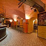 Kaiserkeller - Pub - Wine Bar - Food and drink fino alle 2.00 del mattino