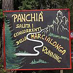 Panchia says hello to the runners!