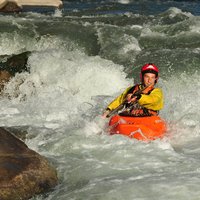Sport adrenalinici in Val di Fiemme   - Attimi di coraggio durante il rafting in Val di Fiemme