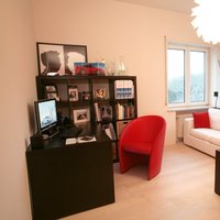 Appartamento Residenziale Bolzano  - Il pavimento in Larice Mod. Magnus, spazzolato oliato bianco di Parkemo e l