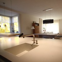 Appartamento Residenziale Bolzano  - Toni chiari e luminosi, che danno aria a questo lussuoso appartamento dove il Larice Mod. Magnus, spazzolato oliato naturale di Parkemo si fonde perfettamente nell