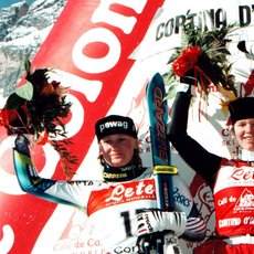 Renate Goetschl (AUT), Katja Seizinger (GER) and Isolde Kostner (ITA), 1998, Cortina d'Ampezzo ©AP Photo/Armando Trovati 