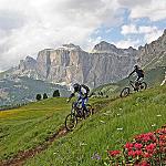 Extreme activities in Fassa Valley - An armoniose relationship between sport and nature