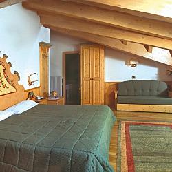 Camere Hotel Dolomiti Canazei  - Camere eleganti in un ambiente Asburgico