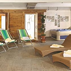 Wellness Hotel Grohmann Campitello di Fassa  - Wellness con vasca idromassaggio, sauna e bagno turco all