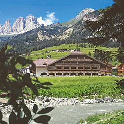 Hotel Rubino Campitello di Fassa - nelle Dolomiti  - Hotel Rubino executive 4 stelle Campitello di Fassa