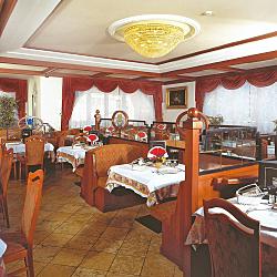 Sale da pranzo imperiali Hotel Dolomiti Canazei 
